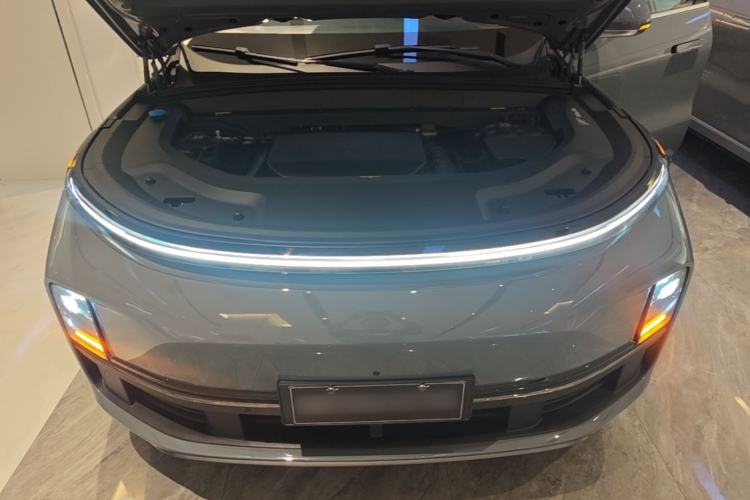 Used Li Auto L8 2025 Max Smart Refresh Edition Engine Bay