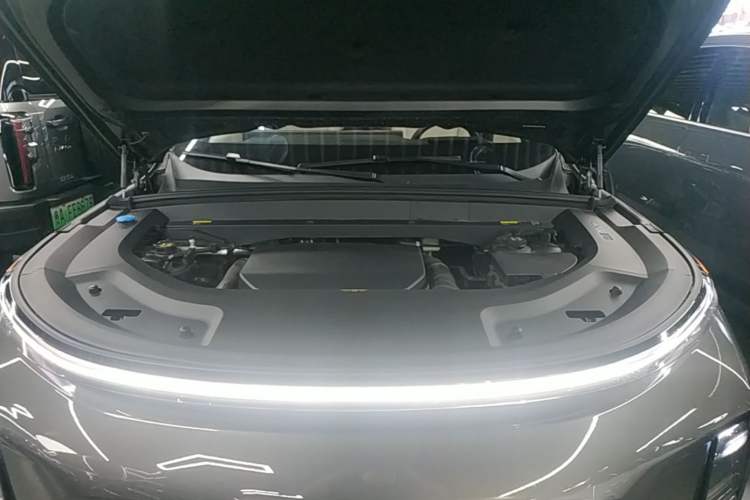 Used Li Auto L8 2025 Ultra Smart Refreshed Edition Engine Bay
