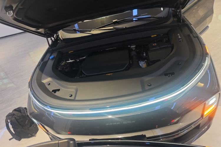 Used Li Auto L8 2025 Max Smart Refresh Edition Engine Bay