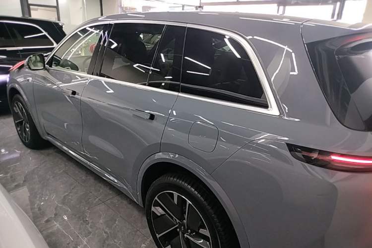 Used Li Auto L8 2025 Max Smart Refresh Edition Exterior 2
