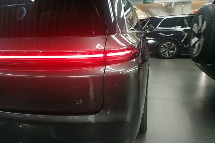 Used Li Auto L8 2025 Ultra Smart Refreshed Edition Exterior 3