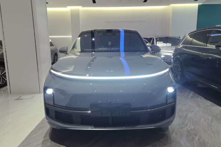 Used Li Auto L8 2025 Max Smart Refresh Edition Front