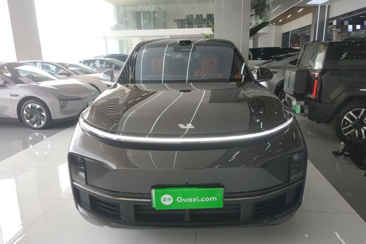 Used Li Auto L8 2025 Pro Smart Refresh Edition Front