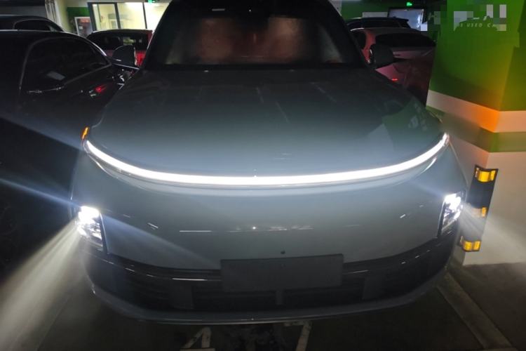 Used Li Auto L8 2025 Max Smart Refresh Edition Front