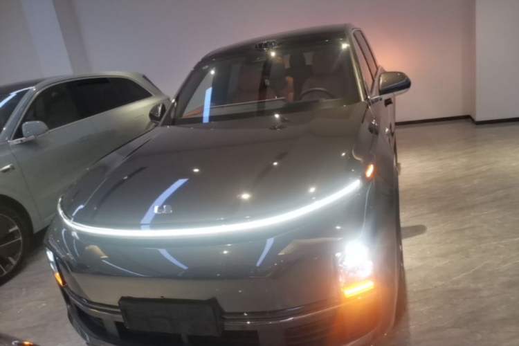 Used Li Auto L8 2025 Max Smart Refresh Edition Front