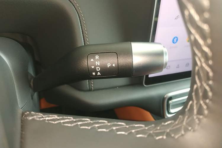 Used Li Auto L8 2025 Pro Smart Refresh Edition Gear Lever