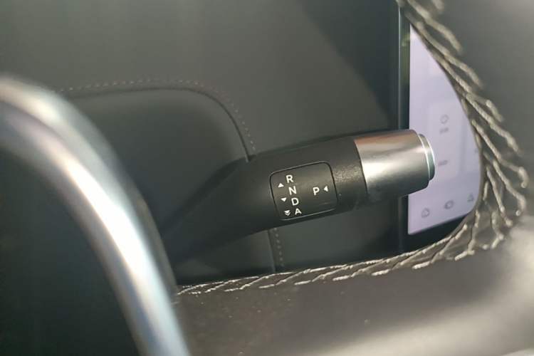 Used Li Auto L8 2025 Ultra Smart Refreshed Edition Gear Lever