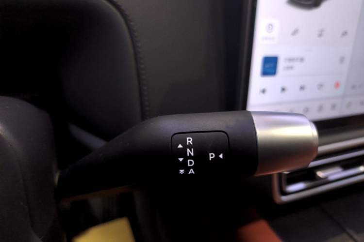 Used Li Auto L8 2025 Ultra Smart Refreshed Edition Gear Lever