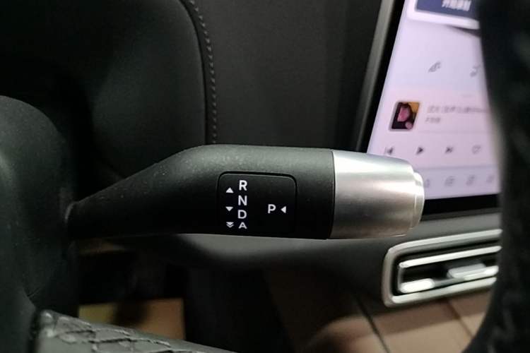 Used Li Auto L8 2025 Ultra Smart Refreshed Edition Gear Lever