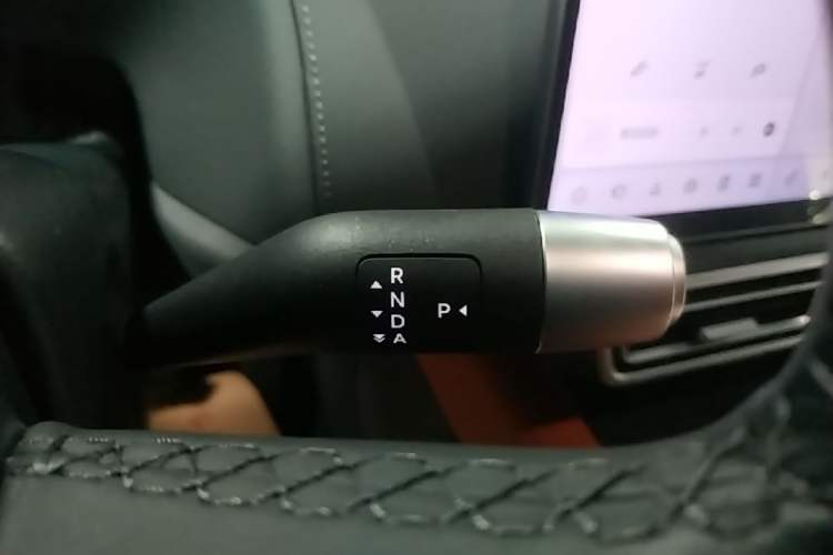 Used Li Auto L8 2025 Max Smart Refresh Edition Gear Lever