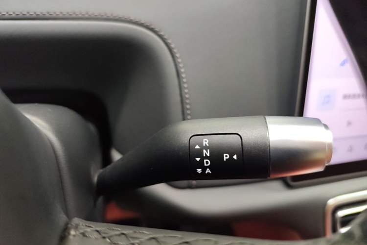Used Li Auto L8 2025 Ultra Smart Refreshed Edition Gear Lever