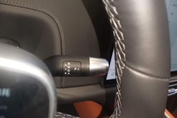 Used Li Auto L8 2025 Max Smart Refresh Edition Gear Lever