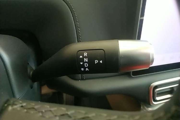 Used Li Auto L8 2025 Max Smart Refresh Edition Gear Lever