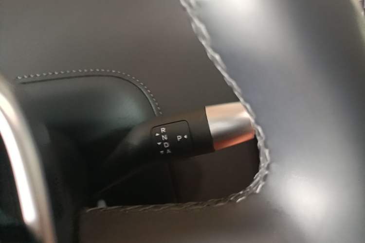 Used Li Auto L8 2025 Ultra Smart Refreshed Edition Gear Lever