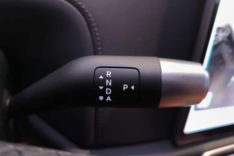 Used Li Auto L8 2025 Max Smart Refresh Edition Gear Lever