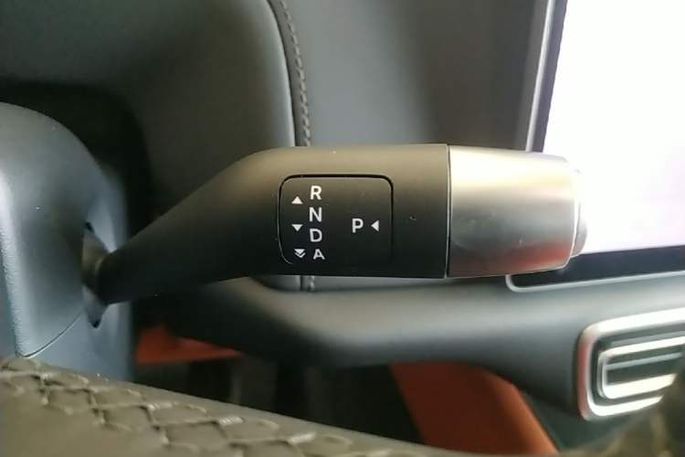 Used Li Auto L8 2025 Max Smart Refresh Edition Gear Lever