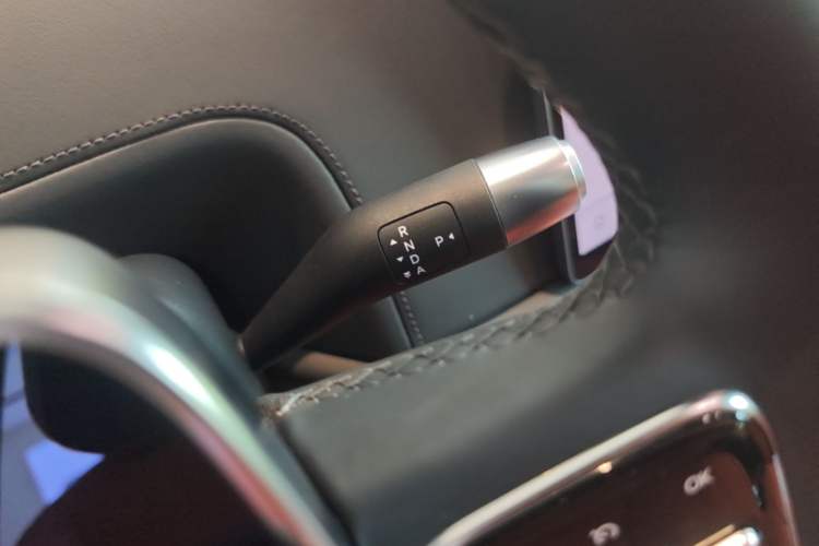 Used Li Auto L8 2025 Ultra Smart Refreshed Edition Gear Lever