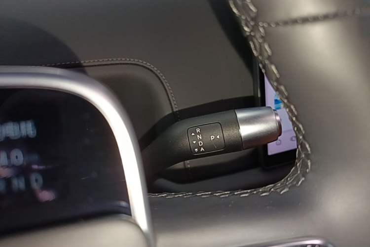 Used Li Auto L8 2025 Max Smart Refresh Edition Gear Lever