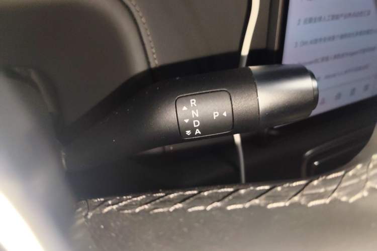 Used Li Auto L8 2025 Max Smart Refresh Edition Gear Lever