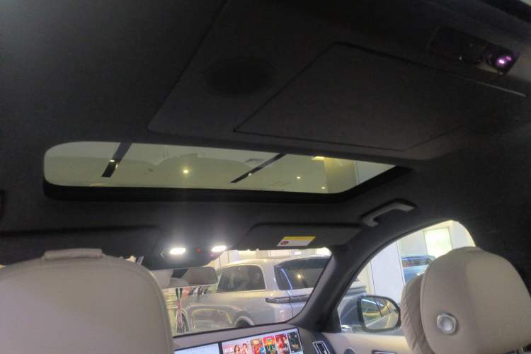 Used Li Auto L8 2025 Ultra Smart Refreshed Edition Headliner