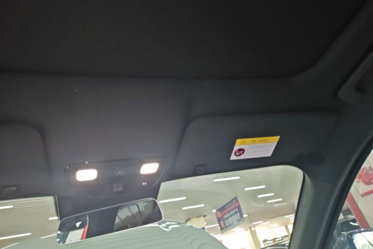 Used Li Auto L8 2025 Max Smart Refresh Edition Headliner