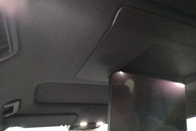 Used Li Auto L8 2025 Ultra Smart Refreshed Edition Headliner
