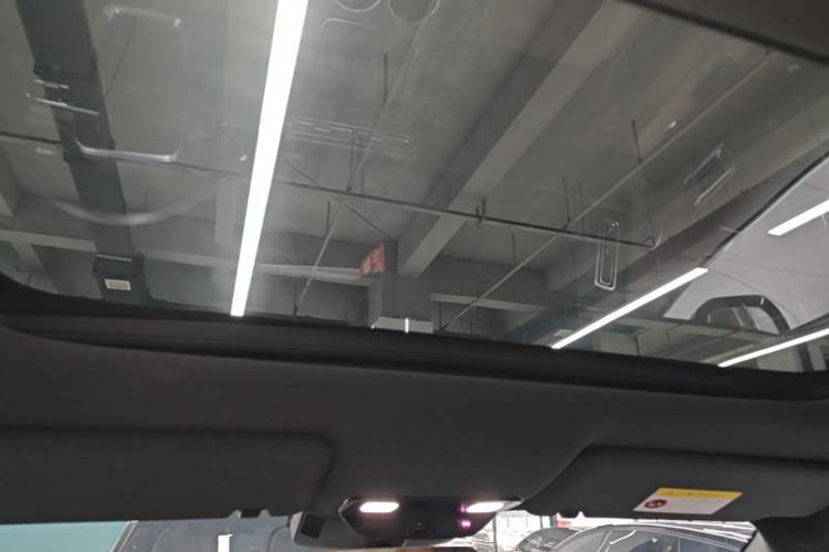 Used Li Auto L8 2025 Max Smart Refresh Edition Headliner