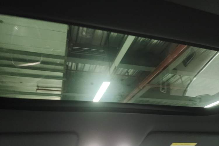 Used Li Auto L8 2025 Ultra Smart Refreshed Edition Headliner
