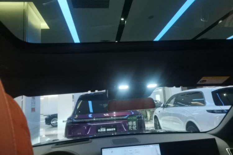 Used Li Auto L8 2025 Max Smart Refresh Edition Headliner