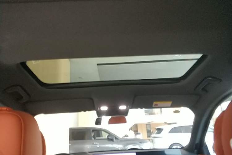 Used Li Auto L8 2025 Max Smart Refresh Edition Headliner