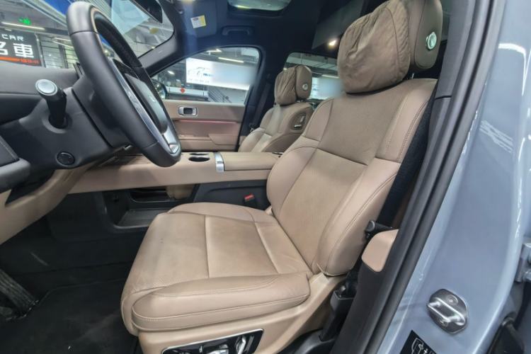 Used Li Auto L8 2025 Ultra Smart Refreshed Edition Interior 1