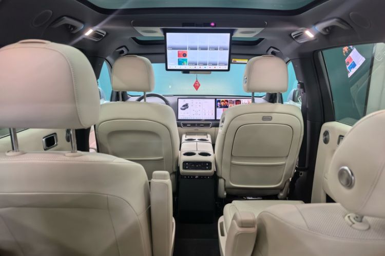 Used Li Auto L8 2025 Ultra Smart Refreshed Edition Interior 1