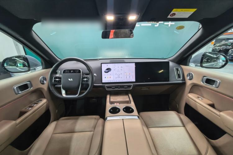 Used Li Auto L8 2025 Ultra Smart Refreshed Edition Interior 11