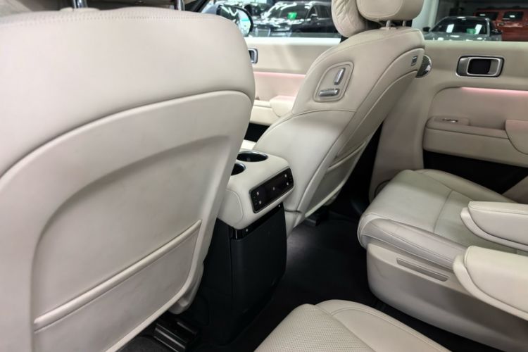 Used Li Auto L8 2025 Ultra Smart Refreshed Edition Interior 2