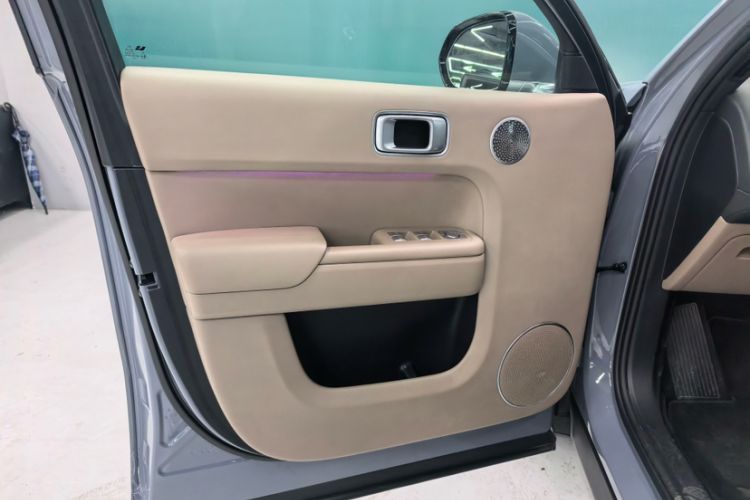 Used Li Auto L8 2025 Ultra Smart Refreshed Edition Interior 2