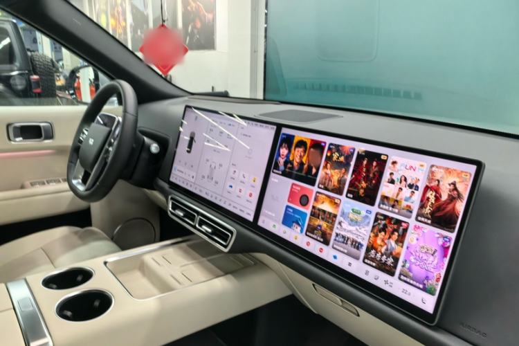 Used Li Auto L8 2025 Ultra Smart Refreshed Edition Interior 5
