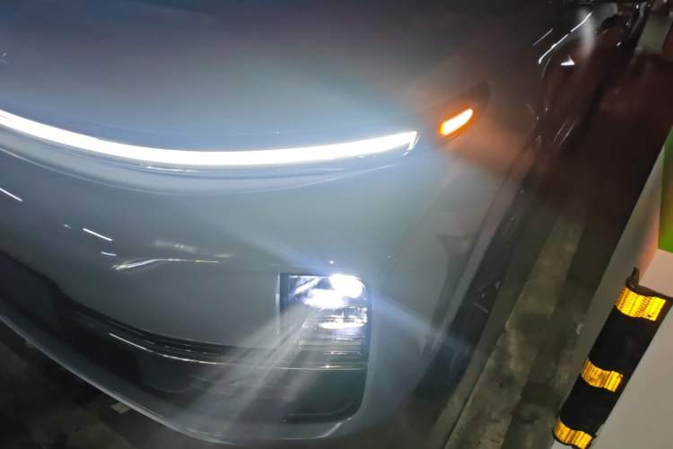 Used Li Auto L8 2025 Max Smart Refresh Edition Left Front Headlight