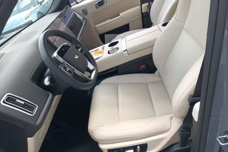 Used Li Auto L8 2025 Max Smart Refresh Edition Left Front Seat