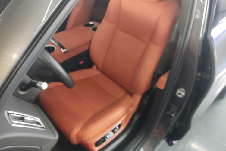 Used Li Auto L8 2025 Max Smart Refresh Edition Left Front Seat
