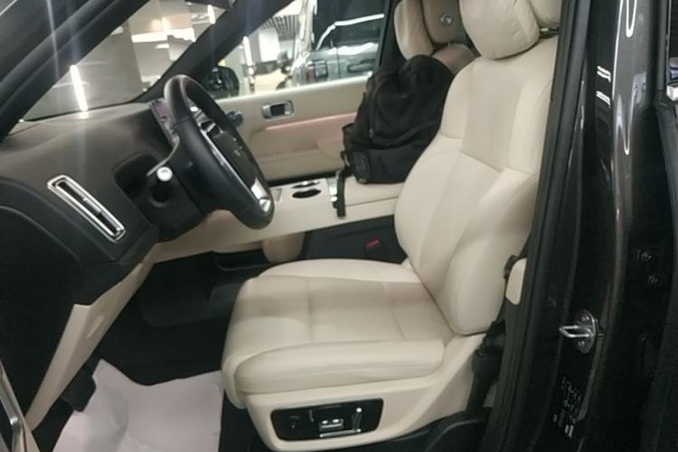 Used Li Auto L8 2025 Ultra Smart Refreshed Edition Left Front Seat