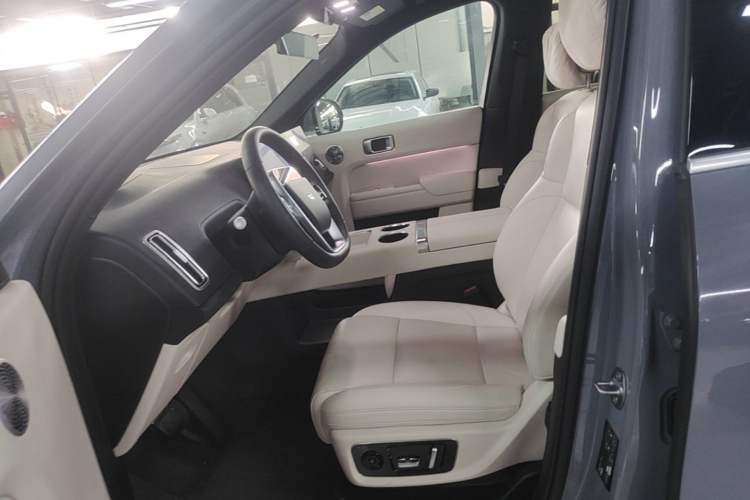 Used Li Auto L8 2025 Ultra Smart Refreshed Edition Left Front Seat