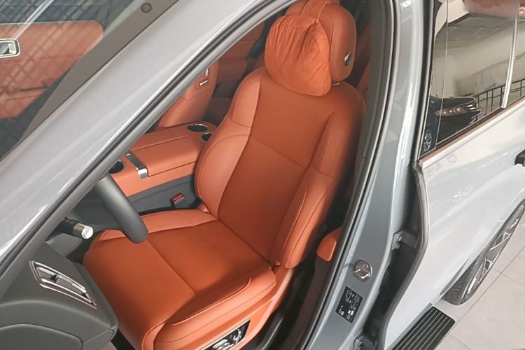 Used Li Auto L8 2025 Ultra Smart Refreshed Edition Left Front Seat