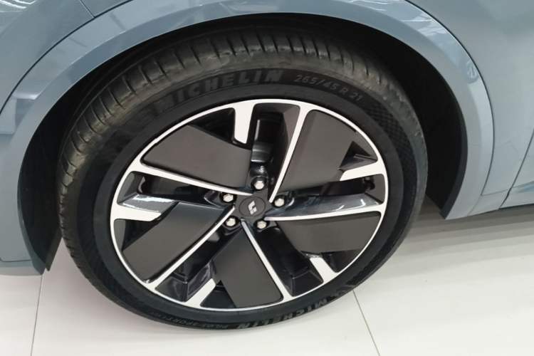 Used Li Auto L8 2025 Ultra Smart Refreshed Edition Left Front Wheel Hub