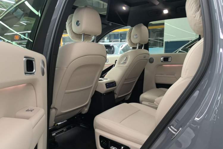 Used Li Auto L8 2025 Ultra Smart Refreshed Edition Left Rear Seat