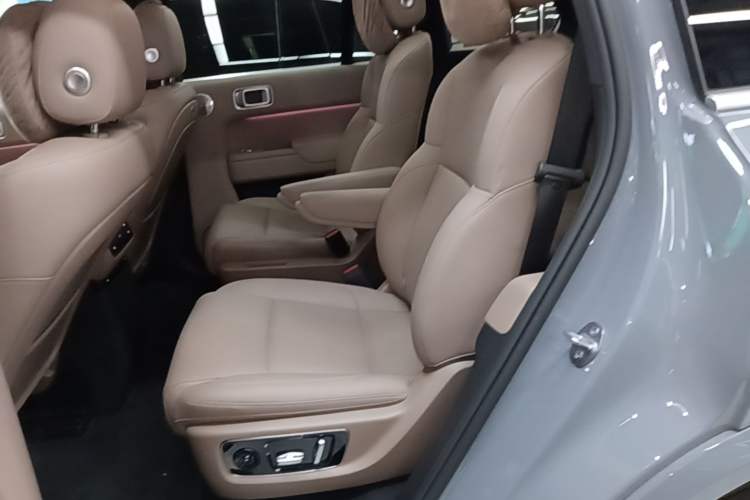 Used Li Auto L8 2025 Ultra Smart Refreshed Edition Left Rear Seat