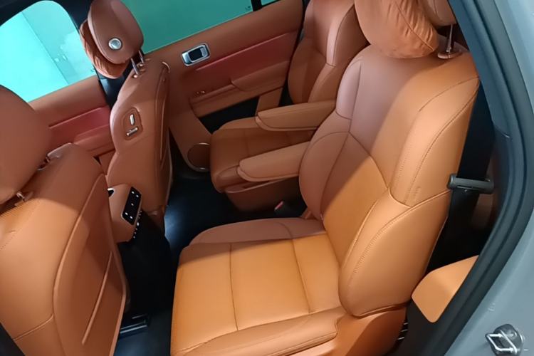Used Li Auto L8 2025 Ultra Smart Refreshed Edition Left Rear Seat