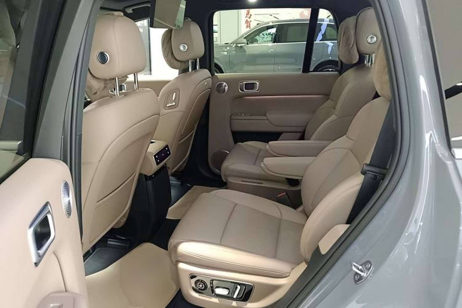 Used Li Auto L8 2025 Ultra Smart Refreshed Edition Left Rear Seat