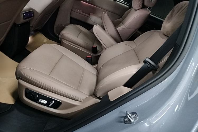 Used Li Auto L8 2025 Ultra Smart Refreshed Edition Left Rear Seat
