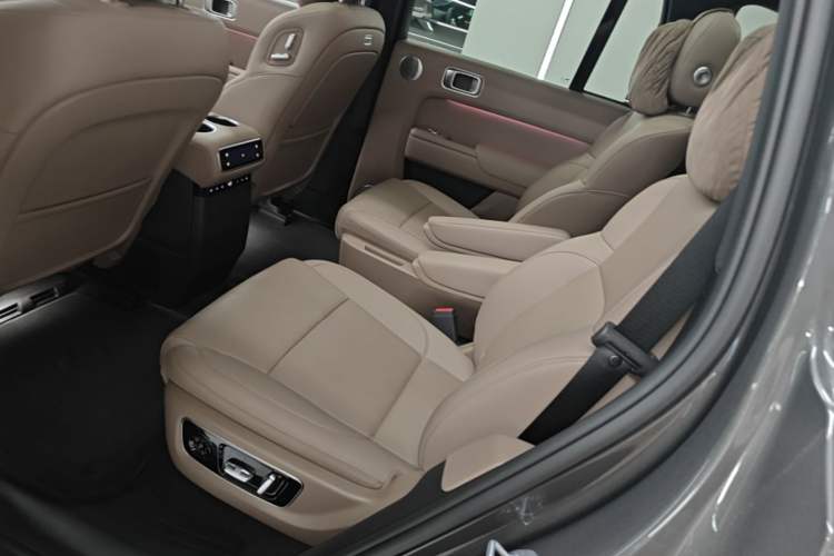 Used Li Auto L8 2025 Max Smart Refresh Edition Left Rear Seat