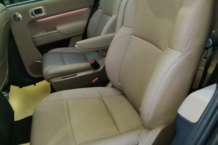Used Li Auto L8 2025 Ultra Smart Refreshed Edition Left Rear Seat